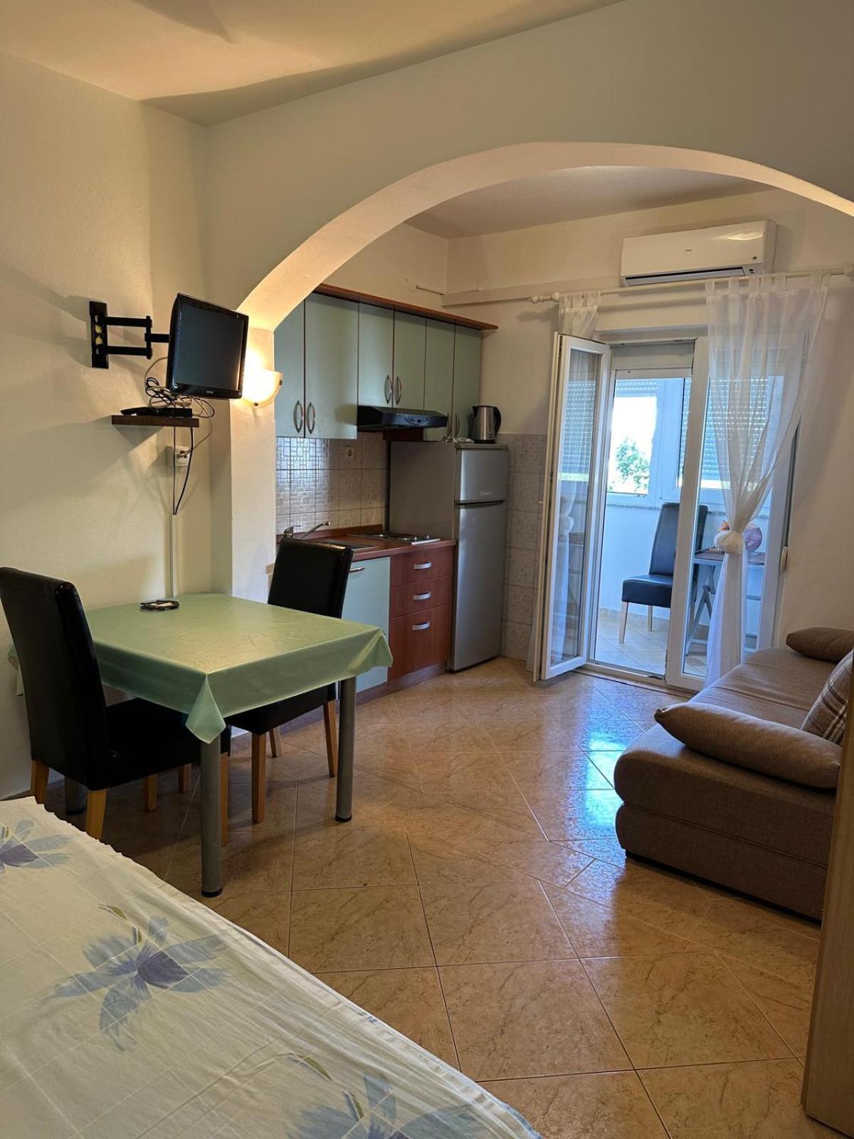 ביבינייה Apartmani Andelo, Tommy, Leon מראה חיצוני תמונה