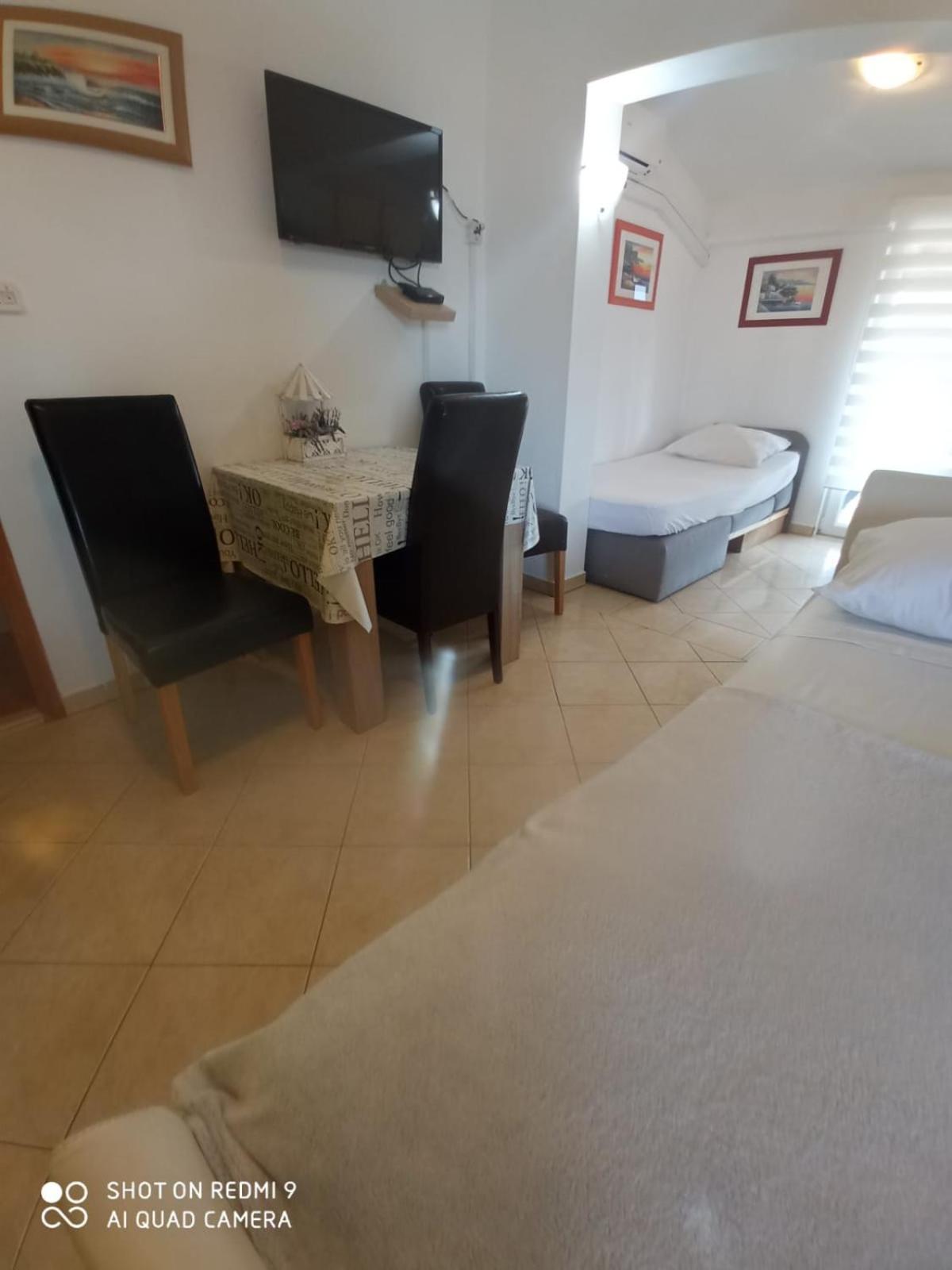 ביבינייה Apartmani Andelo, Tommy, Leon מראה חיצוני תמונה